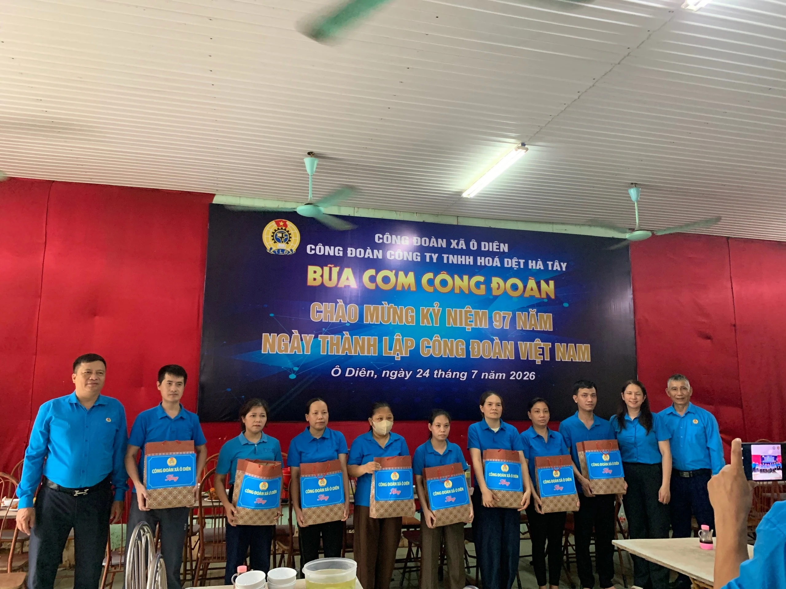 Hatay Textile Company Trade Union and O Dien Commune Trade Union Organize the “Trade Union Meal” Program