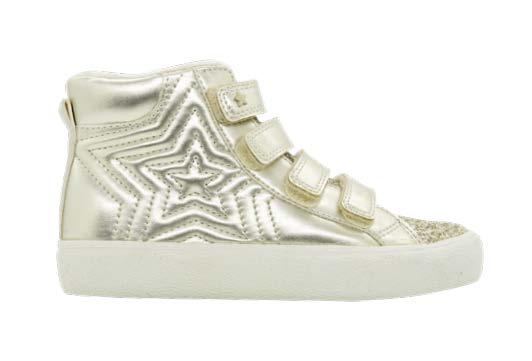 Footwear style 16