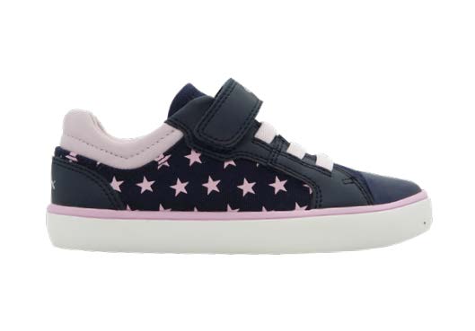 Footwear style 17